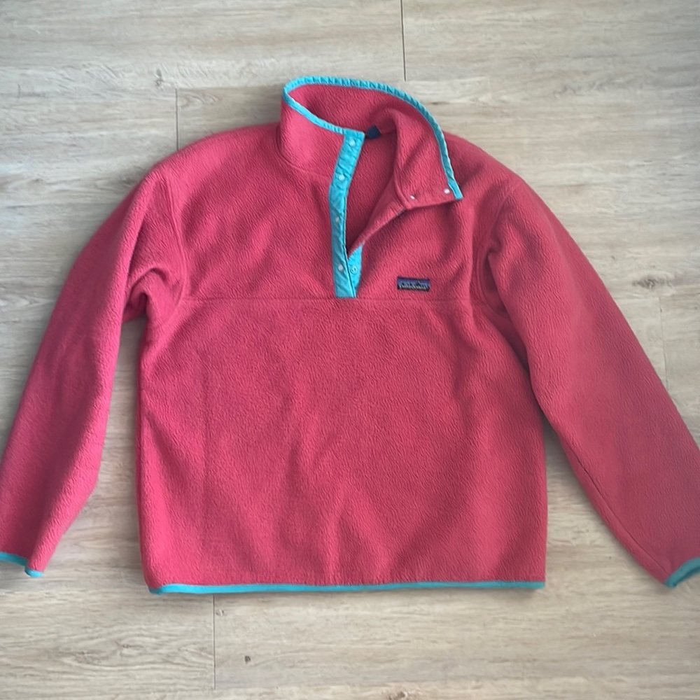 Pink vintage Patagonia pullover size 10 (fits like a small)